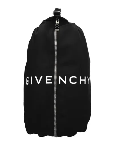 Givenchy Logo Backpack In 黑色的