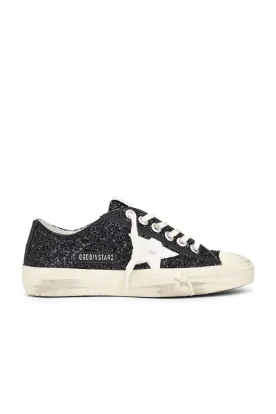 Golden Goose V-star Sneaker In Black & White