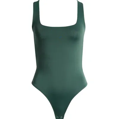 Good American Modern Tank Thong Bodysuit In Pine Green003