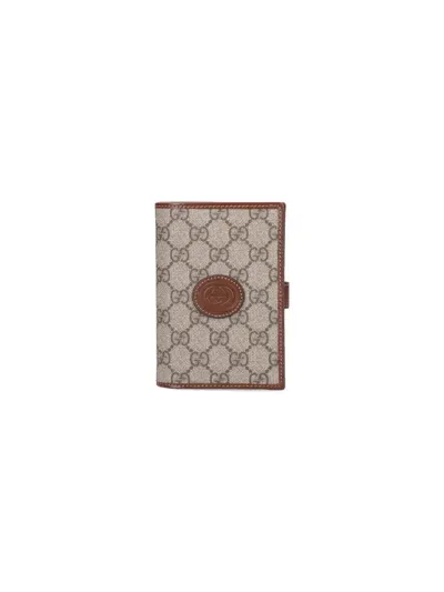 Gucci 'gg' Passport Holder In Beige