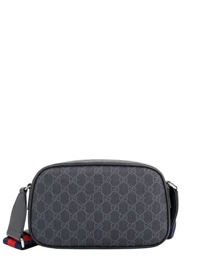 Gucci Gg Supreme Zipped Messenger Bag In Black