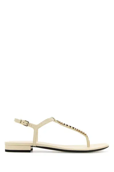 Gucci Ivory Leather Signoria Thong Sandals In Newivoire