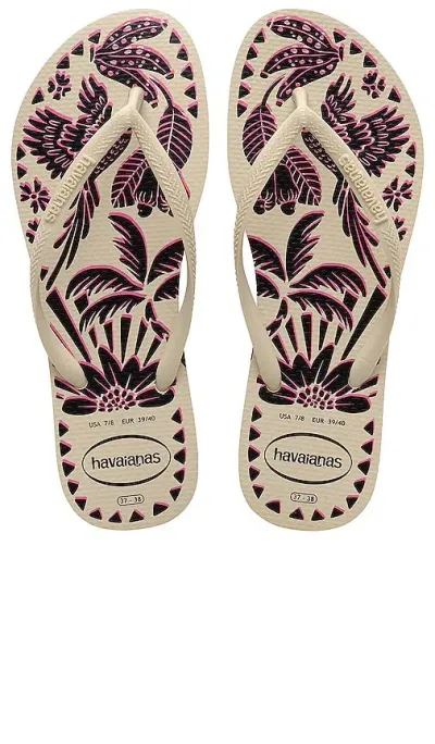 Havaianas Slim Tucano Sandal In 混米黄色