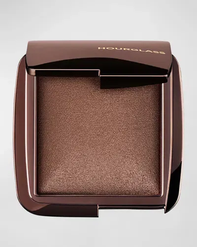 Hourglass Ambient Lighting Powder In Transcendent Light