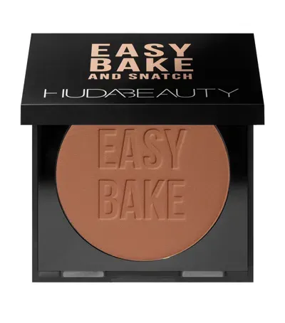 Huda Beauty Easy Bake And Snatch Pressed Brightening And Setting Powder In White