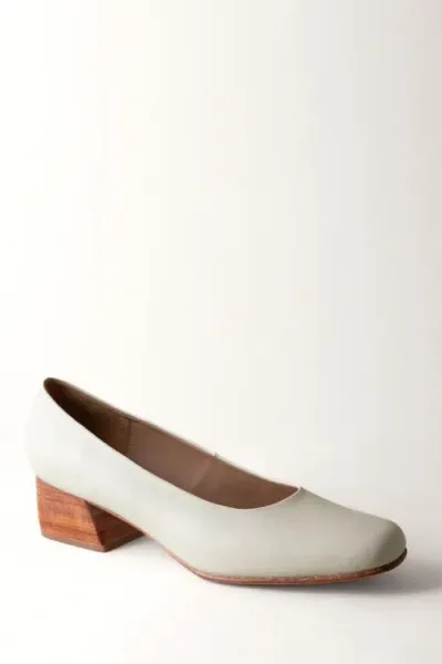 Huma Blanco Luisa Pump In Bone