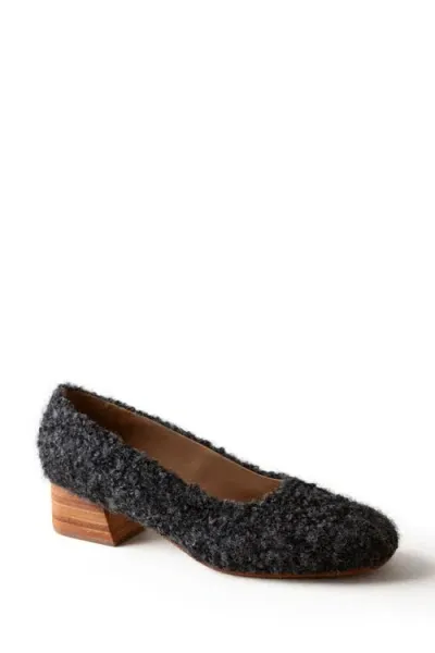 Huma Blanco Luisa Pump In Charcoal Alpaca