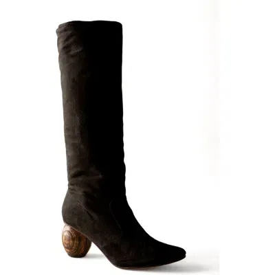 Huma Blanco Quinn Boot In Coal Suede