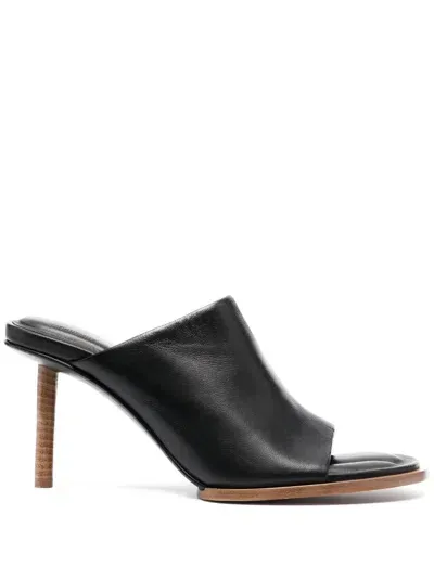 Jacquemus Les Mules Rond Carr In Negro