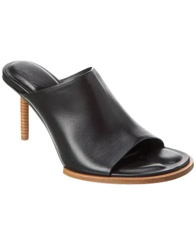 Jacquemus Les Mules Carre Rondes Leather Sandal In Black