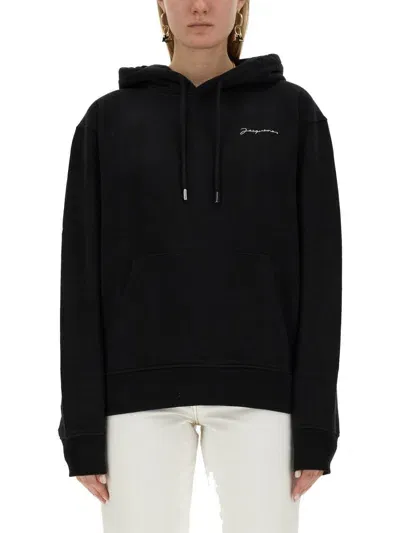 Jacquemus Le Sweatshirt Brodè In Black