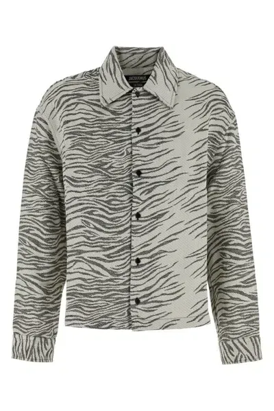 Jacquemus Zebra Print Collared Shirt In Grey