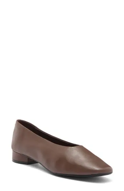 Jeffrey Campbell Trustee Pump In Light Brown