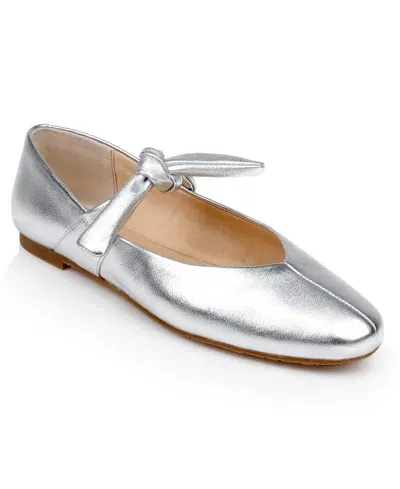 Jewel Badgley Mischka Women's Taylore Ballet Flats In Silver Metallic Leather