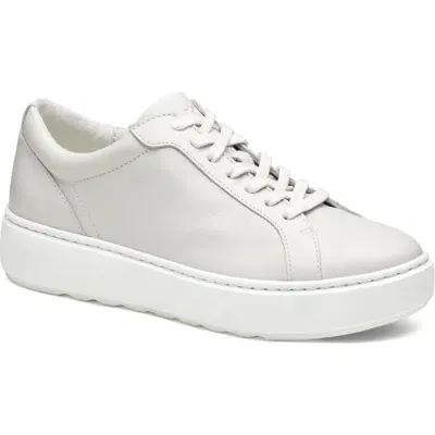 Johnston & Murphy Cammie Low Top Sneaker In White Tumbled Full Grain