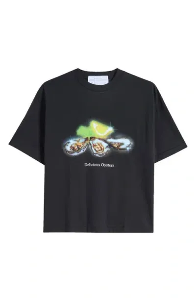 Jungles Delicious Oysters Cotton Graphic T-shirt In Black