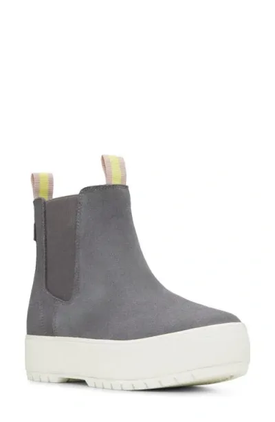 Keds ® The Platform Chelsea Boot In Grey