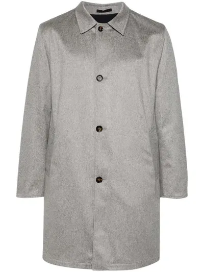 Kired Peak Coat In Grey