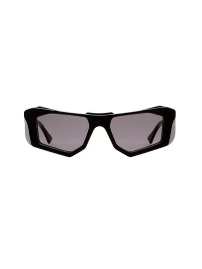 Kuboraum F6 Sonnenbrille Mit Geometrischem Gestell In Black