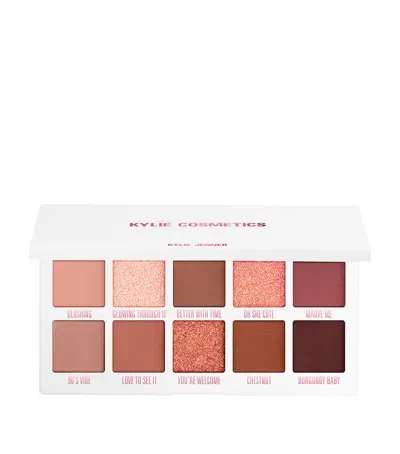 Kylie Cosmetics The Mauve Palette In White