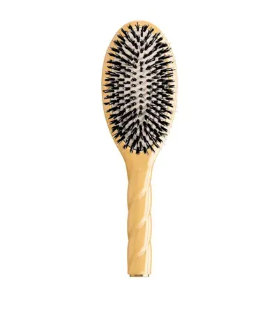 La Bonne Brosse N.02 The Essential Do-it-all Brush In White