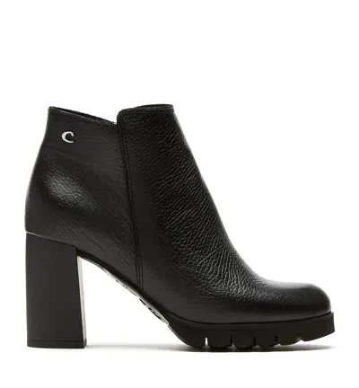 La Canadienne Maya Leather Zip Ankle Booties In Black