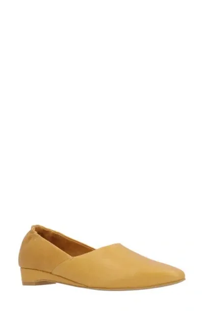 L'amour Des Pieds Brylee Wedge Pump In Lioness