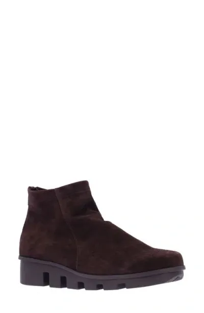 L'amour Des Pieds Hadirat Platform Wedge Bootie In Chocolate