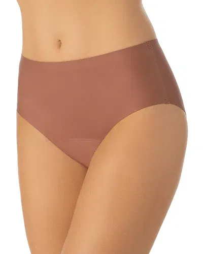 Le Mystere Leak Resistant Hipster In Cappuccino