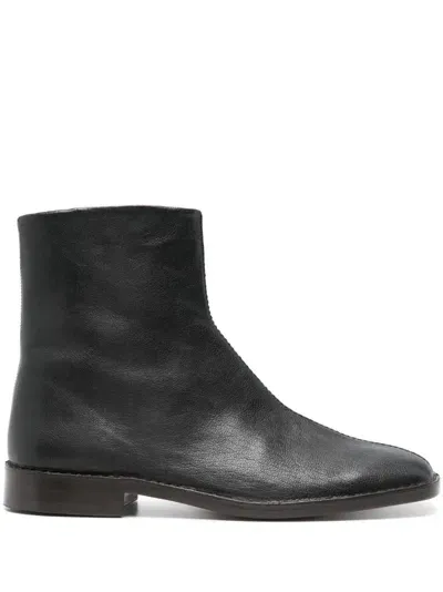 Lemaire Stiefel Mit Paspeln In Black