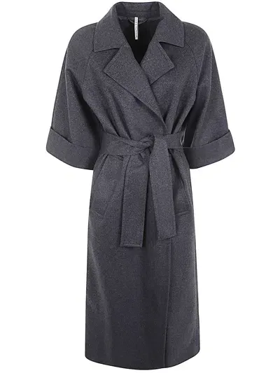 Liviana Conti Belt Coat In Gris