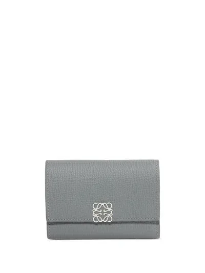 Loewe Small Anagram Vertical Wallet In Grey