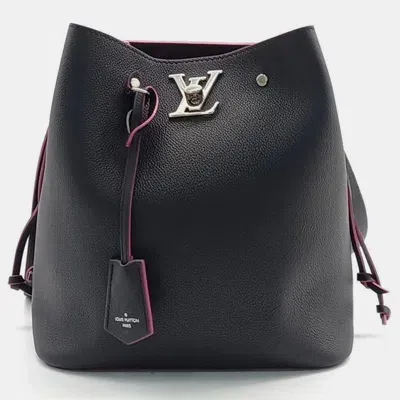 Pre-owned Louis Vuitton Lock Me Bucket Bag In Black