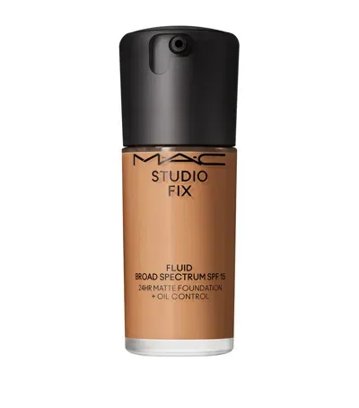 Mac Studio Fix Foundation Spf15 In White