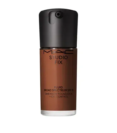 Mac Studio Fix Foundation Spf15 In White