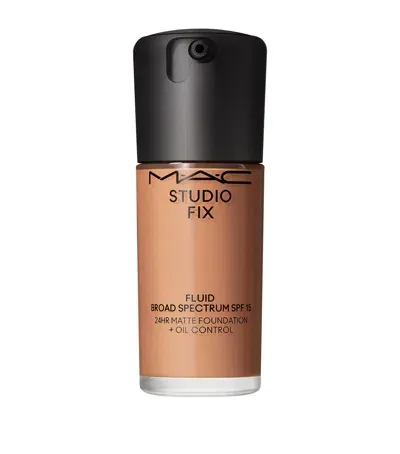 Mac Studio Fix Foundation Spf15 In White