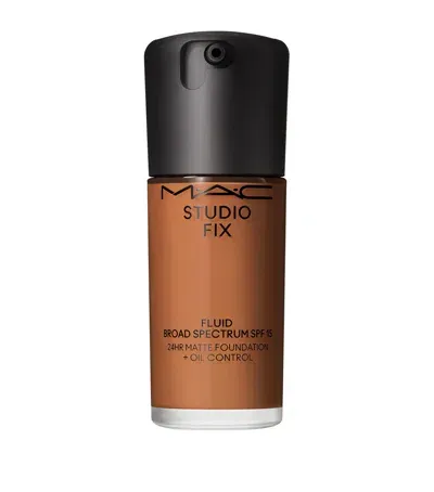 Mac Studio Fix Foundation Spf15 In White