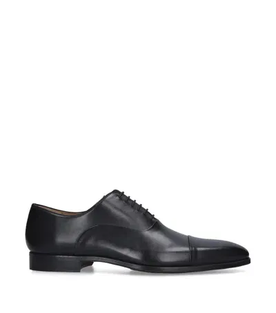 Magnanni Toecap Oxford Shoes In Black