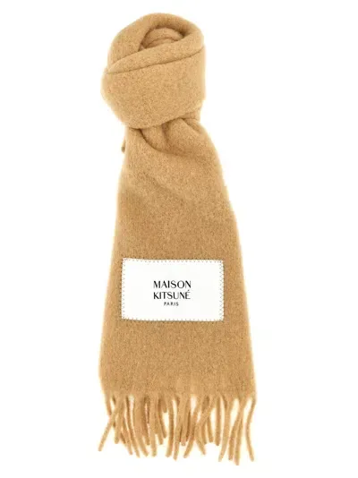 Maison Kitsuné Logo Label Scarf In 多色的