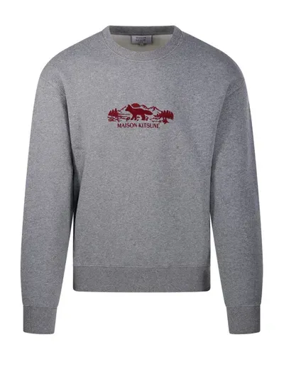 Maison Kitsuné Outdoor Profile Fox Comfort Sweatshirt In Heather Grey