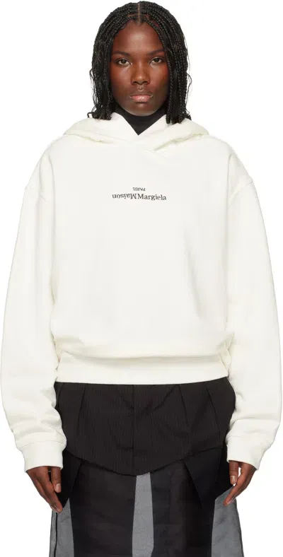 Maison Margiela Off-white Reversed Logo Hoodie In 961 Off White/black