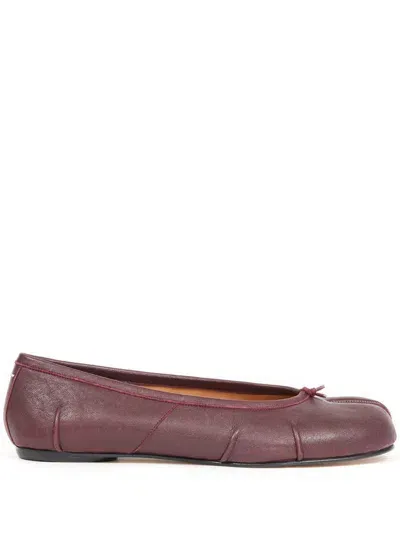 Maison Margiela Tabi Leather Ballerina Shoes In Red