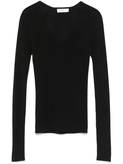 Majestic V-neck Sweater In Black