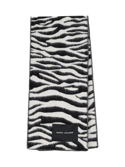 Marc Jacobs Animal Print Intarsia Scarf In White