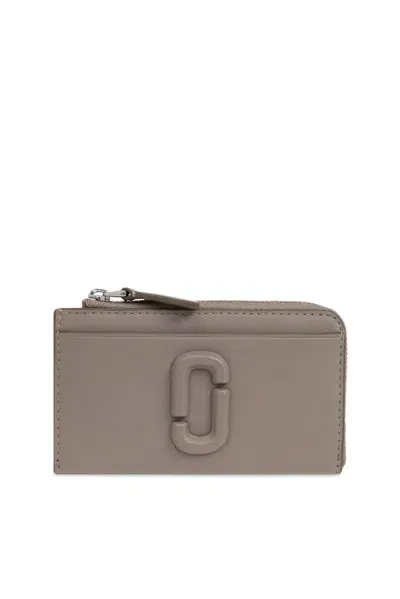 Marc Jacobs The Covered J Marc Top Zip Mutil Wallet In Grey