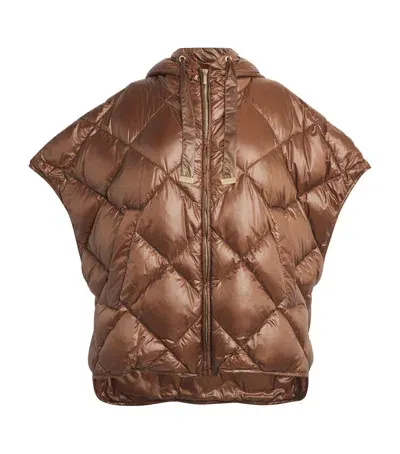 Max Mara The Cube Quilted Jacket In Beige