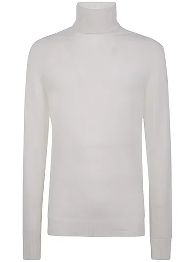 Md75 Turtle Neck Cashmere Sweater Clothing In White