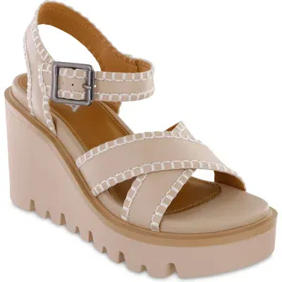 Mia Cienna Wedge Sandal In Beige/natural