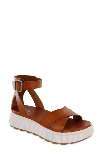 Mia Hana Platform Sandal In Cognac