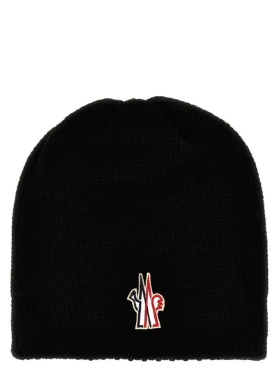 Moncler Wool Logo Beanie In Black